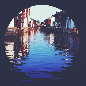 日本老女人裸体视频
